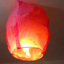 Load image into Gallery viewer, 6pc Night Party Candles Flying Lights Wishing Valentine&#39;s Day Holiday Hot Air Balloons DIY Fire Lights Friends Family Christmas
